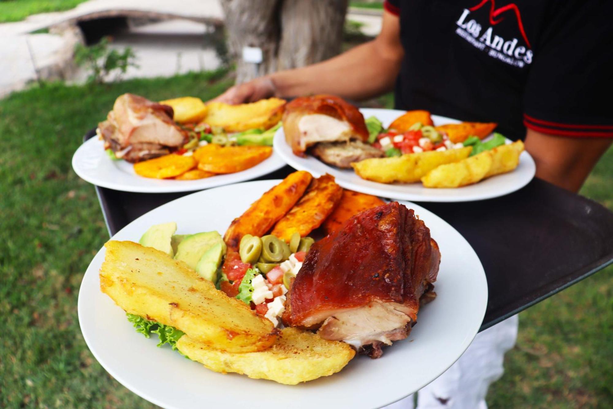 Los Andes - Restaurant & Bungalows Cieneguilla Bagian luar foto
